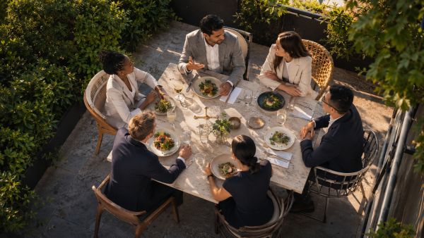 Comment réussir un déjeuner d'affaires avec un client stratégique ?